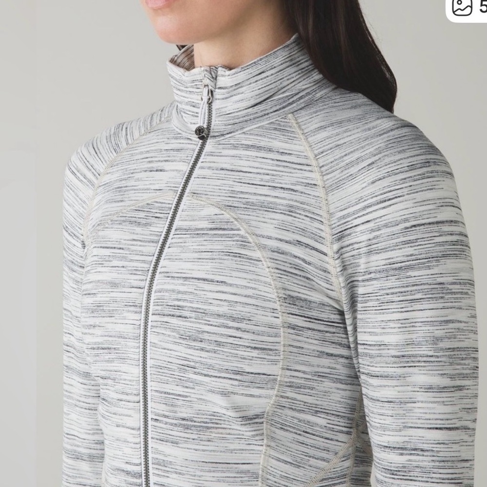Lululemon Women's Heathered Gray Hustle in Your Bustle Long Sleeve Jacket 8 - Picture 5 of 16